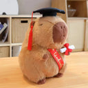 Knuffel Afstudeer Capibara – Vrolijk Knuffeldier 3